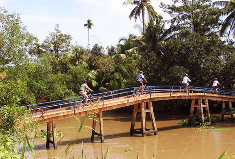 Highlights Mekong Cycling Tour – 5 Days